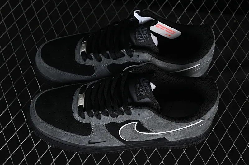 All categories Nk Air Force 1 Air Force series Nk Air Force 1 Low Air Force low-top Nike Air Force 1'07 Low gray and black suede Air Force 1 low-top casual sneakers ZH0316-133